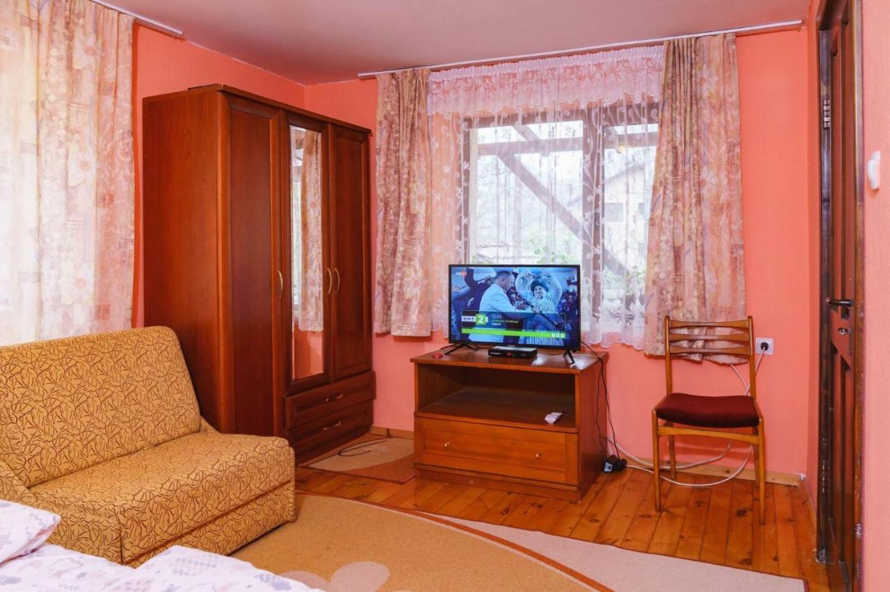 Фън Шуй Къща За Гости 88 Dobrinishte Exteriör bild