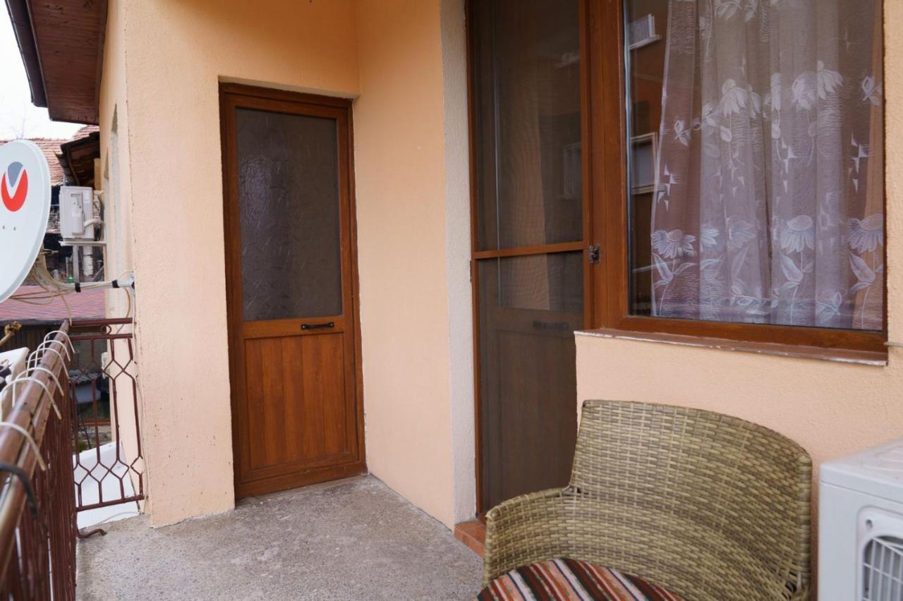 Фън Шуй Къща За Гости 88 Dobrinishte Exteriör bild
